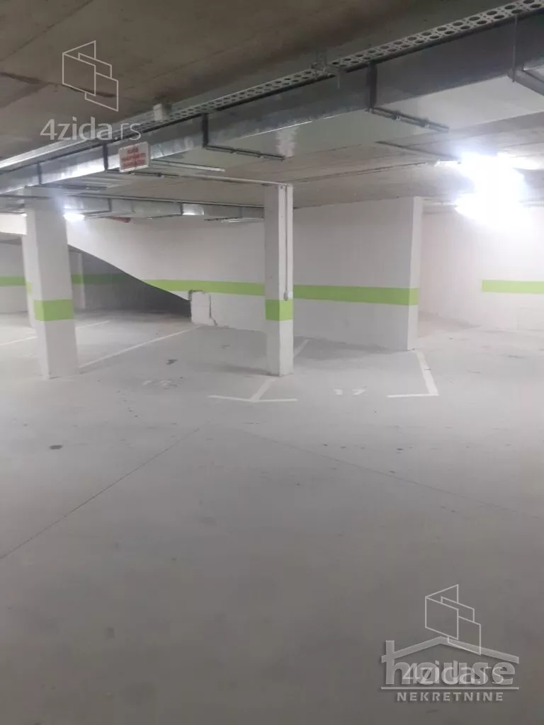 Garaža | 4zida