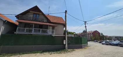 Vladimira Rolovića 12 | 4zida.rs
