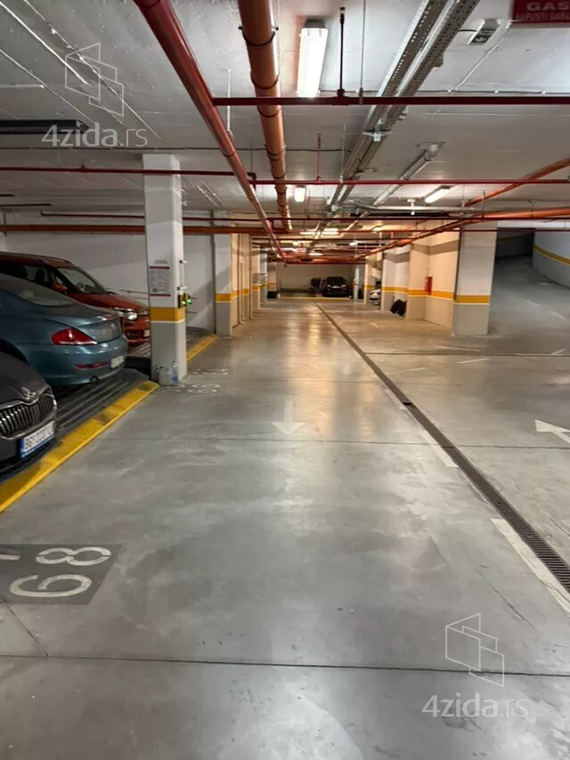 Parking | 4zida