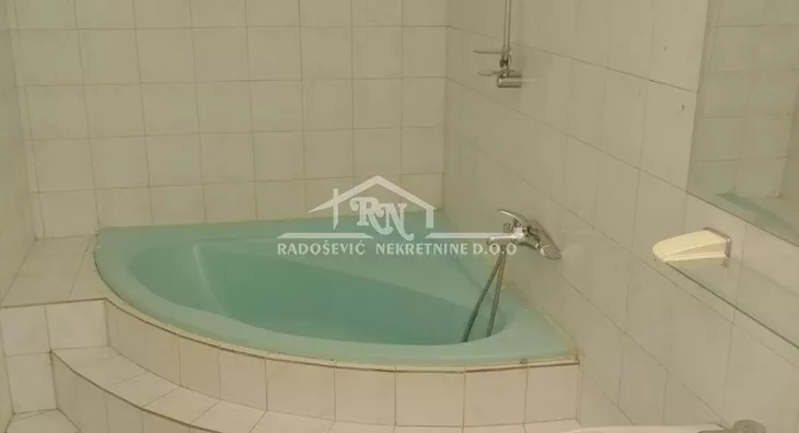 4-etažna kuća | 4zida