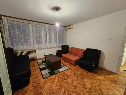 Radovana Simića Cige 10 | 4zida.rs