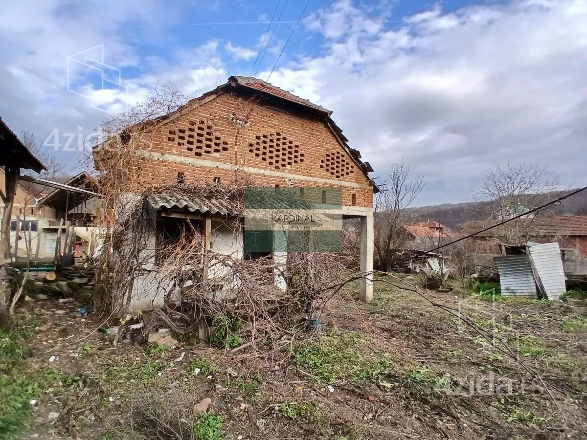 Plac | 4zida