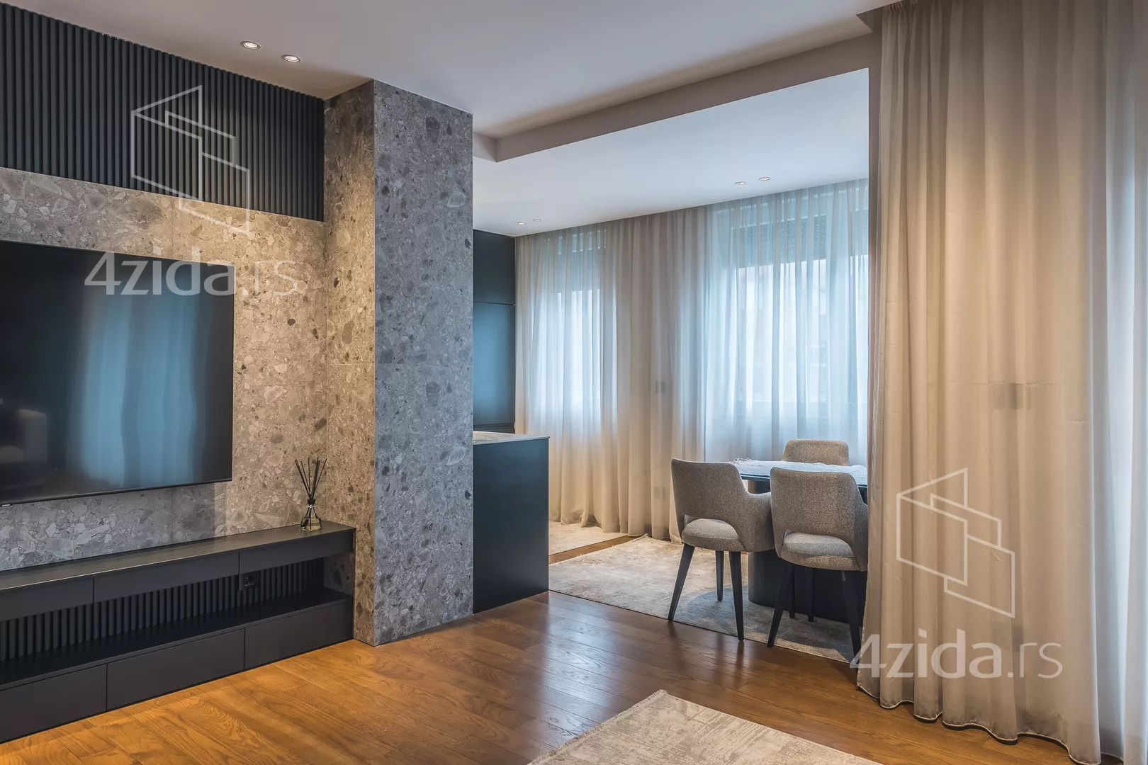 Četvorosoban stan | 4zida