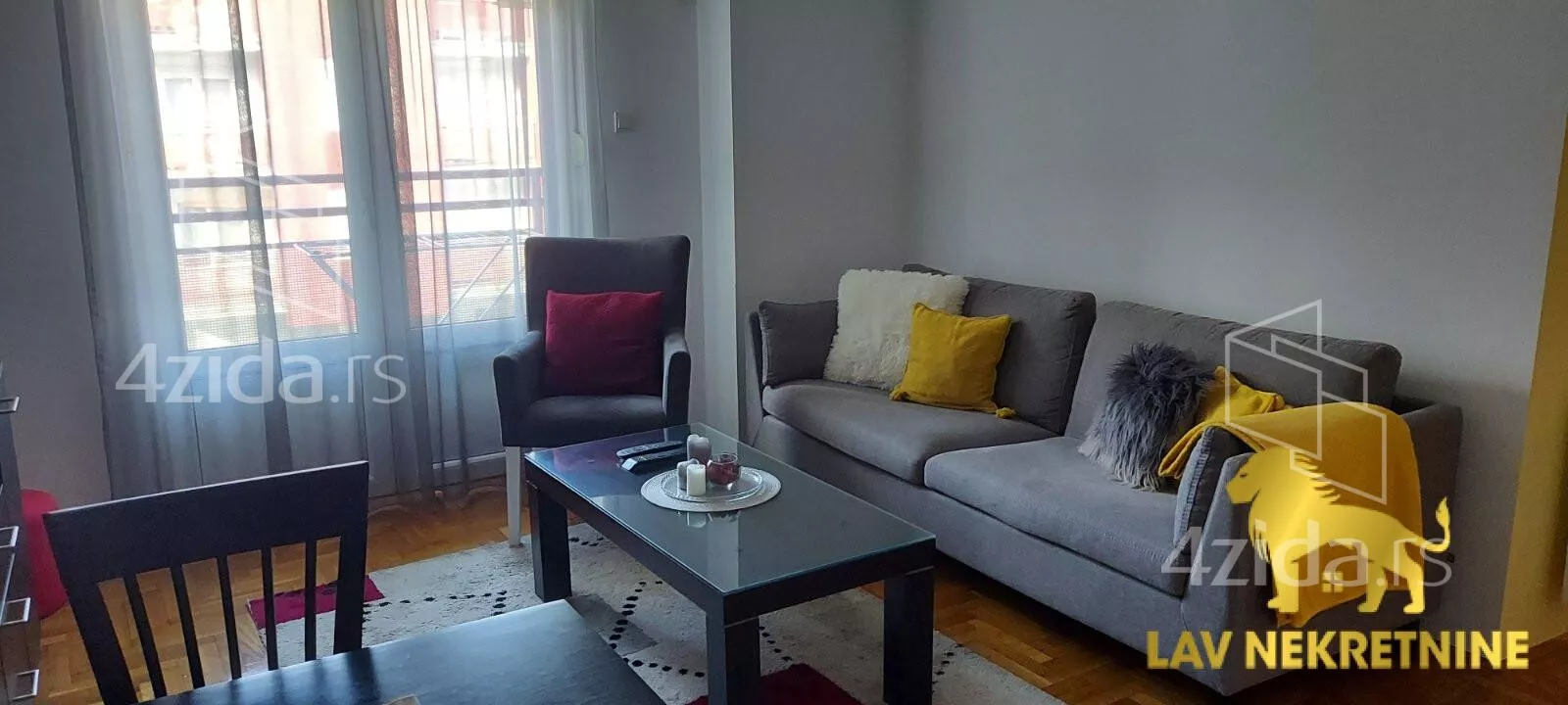 Dvoiposoban stan | 4zida