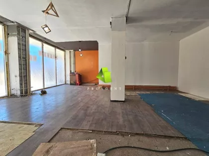 Crveni Pevac | 4zida.rs