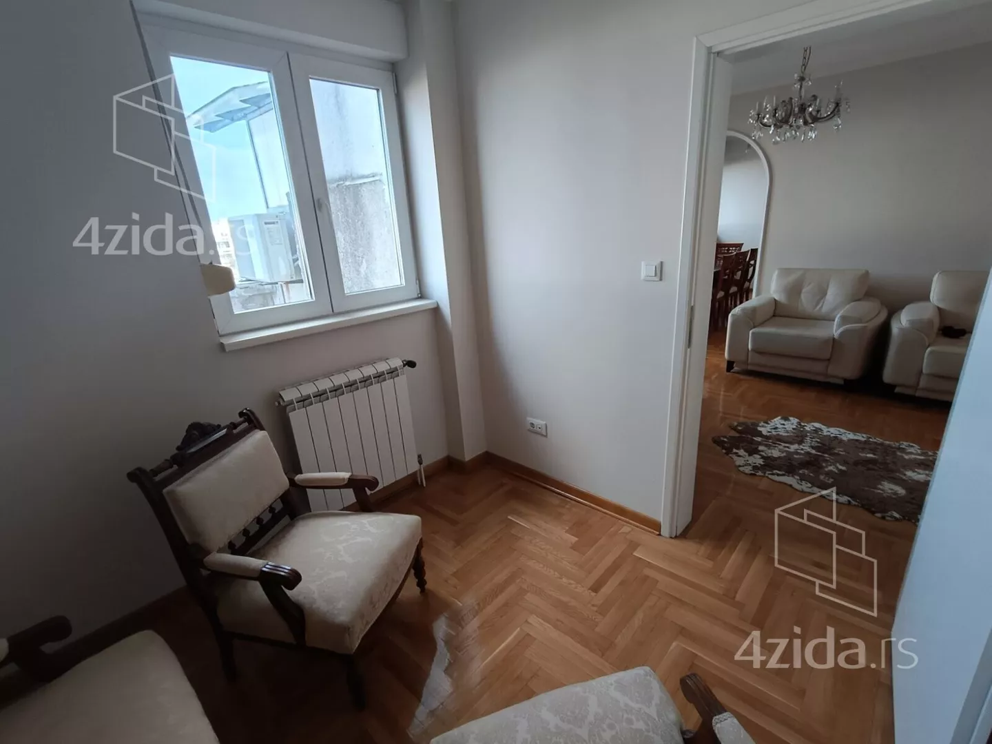 Četvoroiposoban stan | 4zida