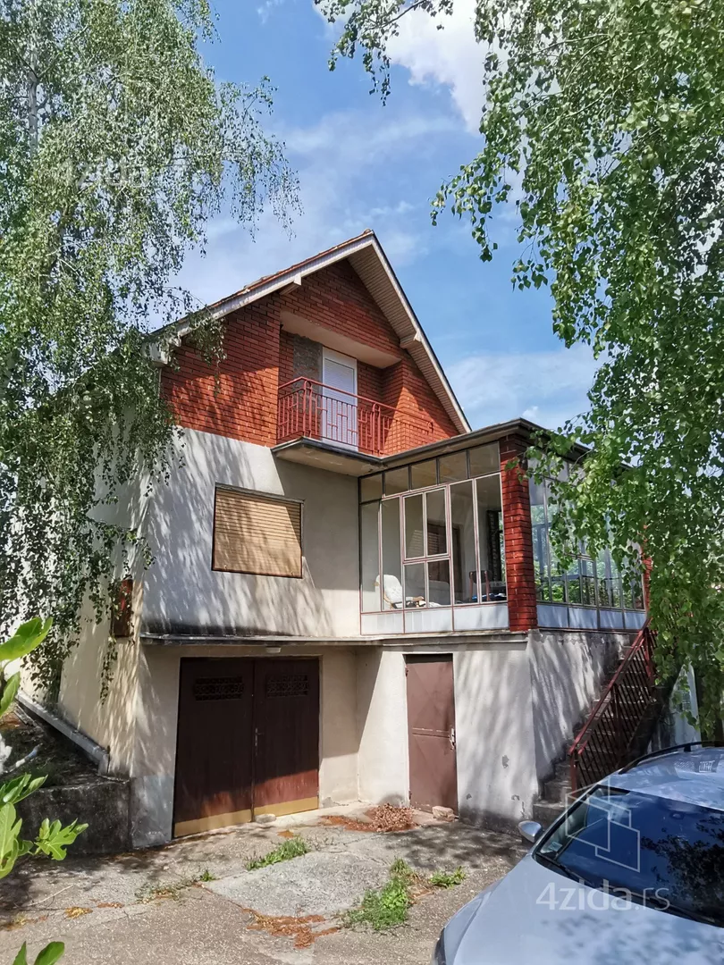 3-etažna kuća | 4zida