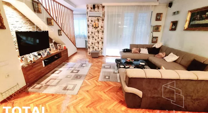 Petoiposoban stan | 4zida