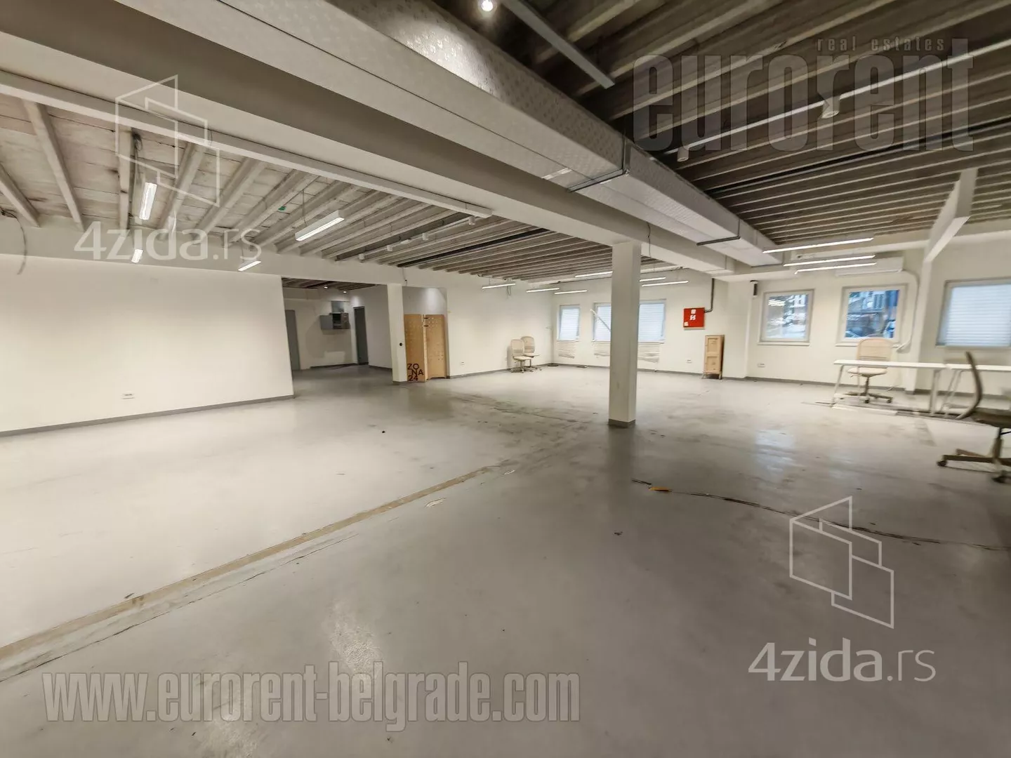 Poslovni prostor | 4zida