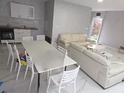 Zivana Nikolica | 4zida.rs