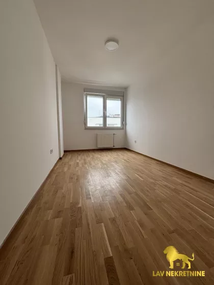 RUMENAČKI PUT | 4zida.rs