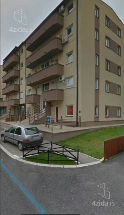 Dvoiposoban stan | 4zida