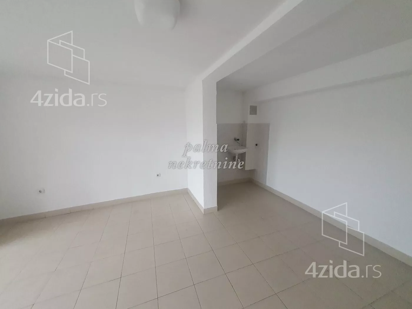Garaža | 4zida