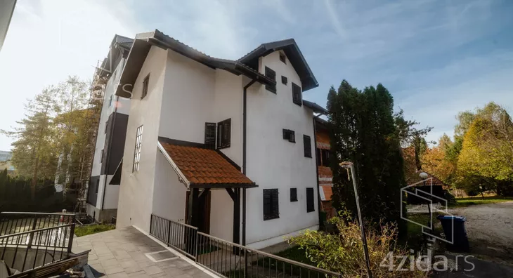 3-etažna kuća | 4zida