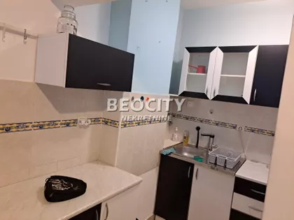 Bore Vukmirovića | 4zida.rs