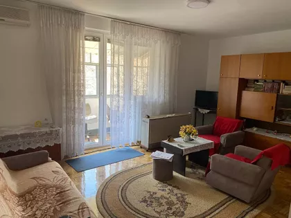 Burgerovih | 4zida.rs