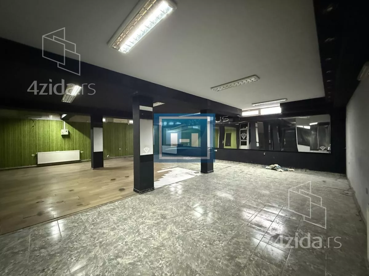 Poslovni prostor | 4zida