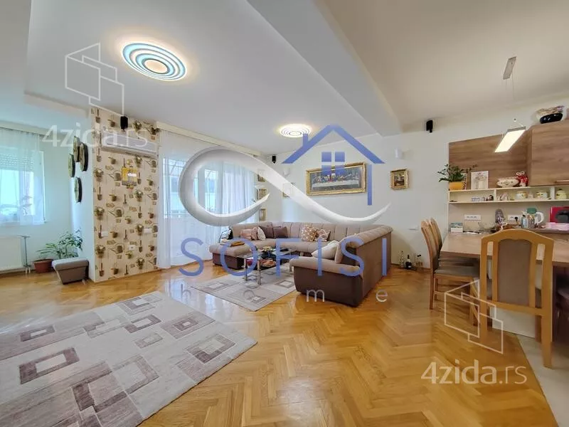 Četvoroiposoban stan | 4zida