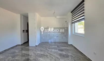 Lesnina | 4zida.rs