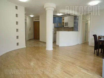 CENTAR | 4zida.rs