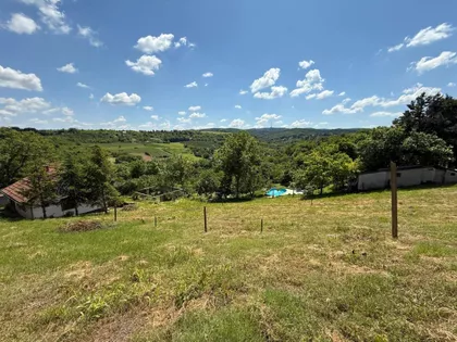 Sremska Kamenica | 4zida.rs