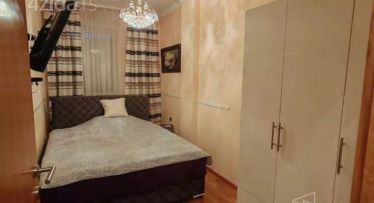 Četvoroiposoban stan | 4zida