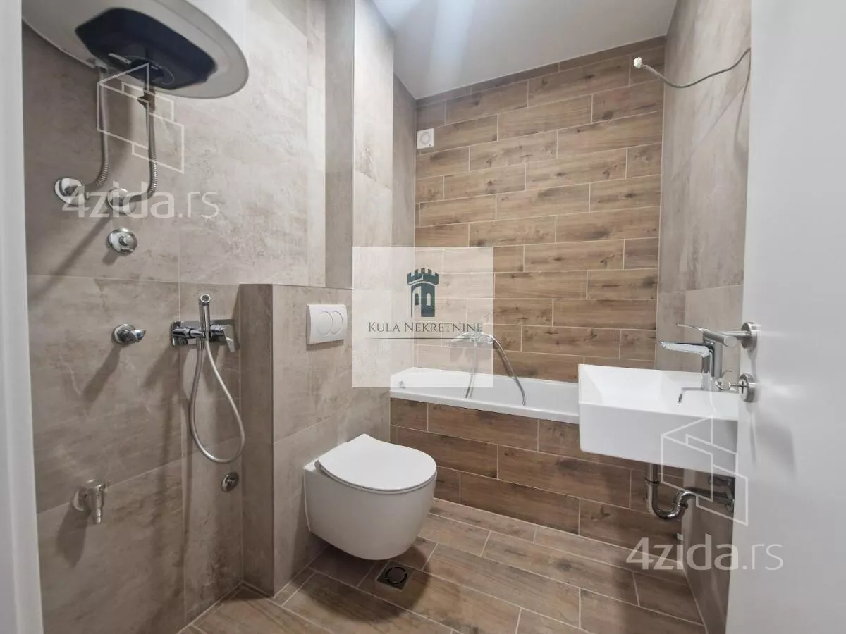 Troiposoban stan | 4zida