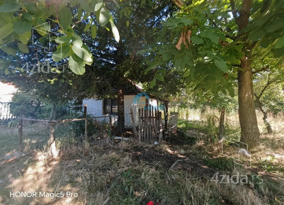 Plac | 4zida
