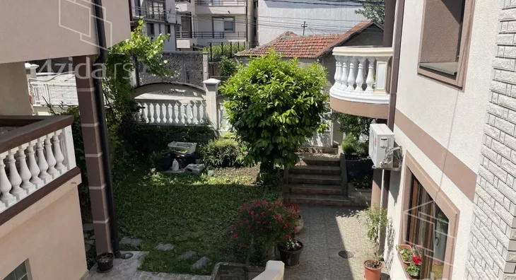 6-etažna kuća | 4zida