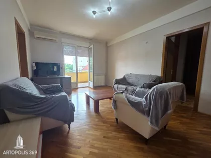 Prvomajska | 4zida.rs