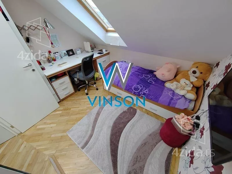 Četvoroiposoban stan | 4zida