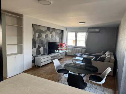 Balzakova | 4zida.rs