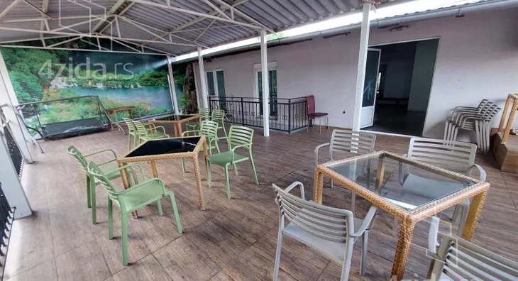 Poslovni prostor | 4zida