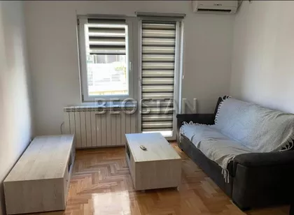 Vojvode Vlahovica | 4zida.rs