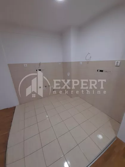 Cara Dušana | 4zida.rs