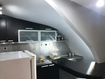 Trg Pavla Stojkovića | 4zida.rs