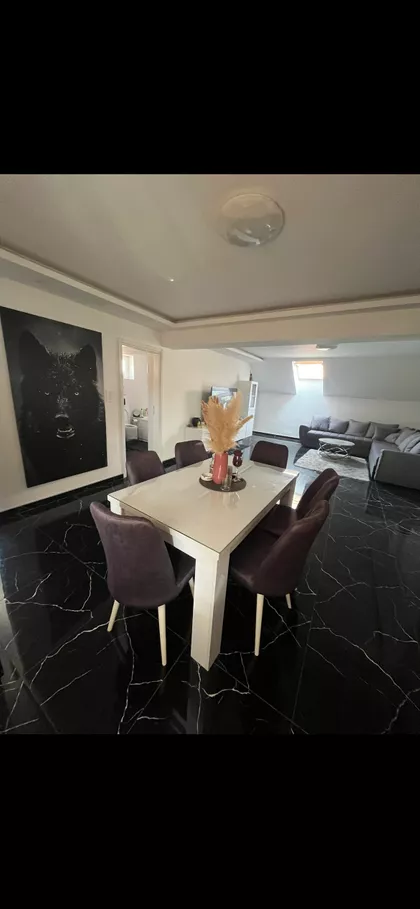 Stefana Prvovenčanog 33 | 4zida.rs