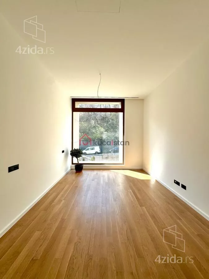 Petosoban stan | 4zida