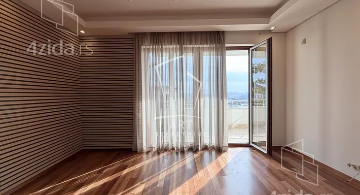 Petosoban stan | 4zida