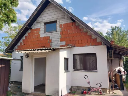 Mali Bajmok | 4zida.rs