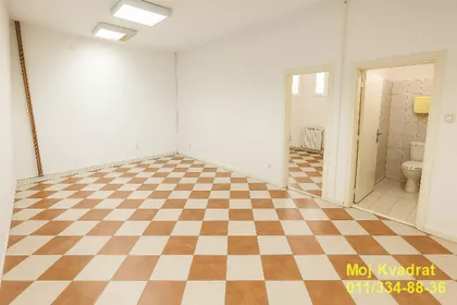 Milana Uzelca | 4zida.rs