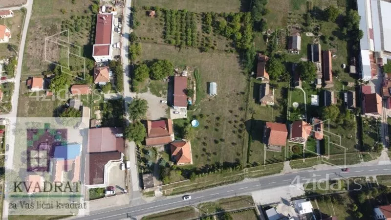 Plac | 4zida