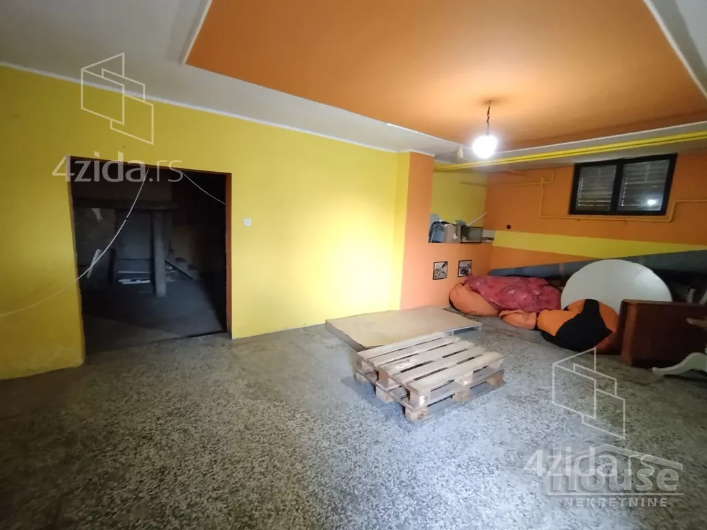Kuća | 4zida