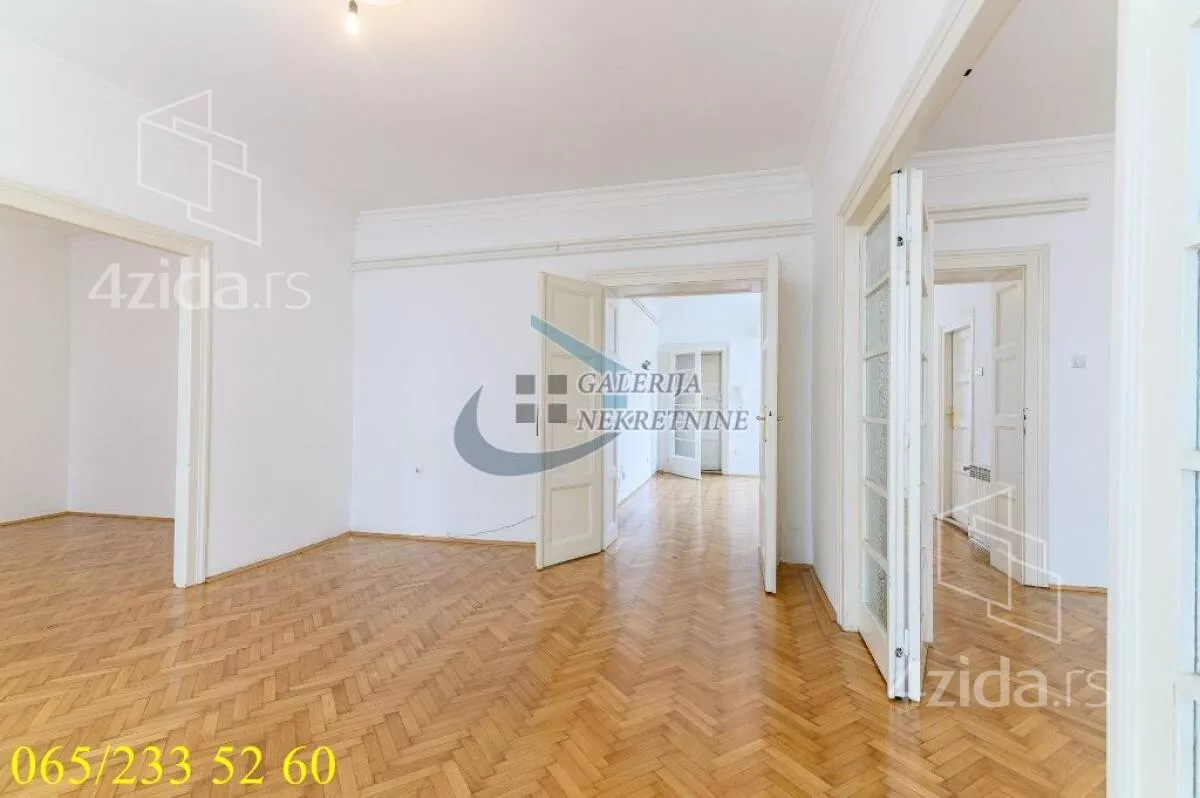 Četvoroiposoban stan | 4zida