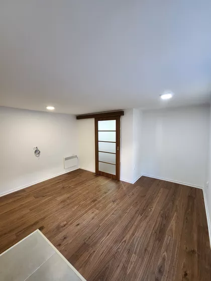 Viktora Iga | 4zida.rs