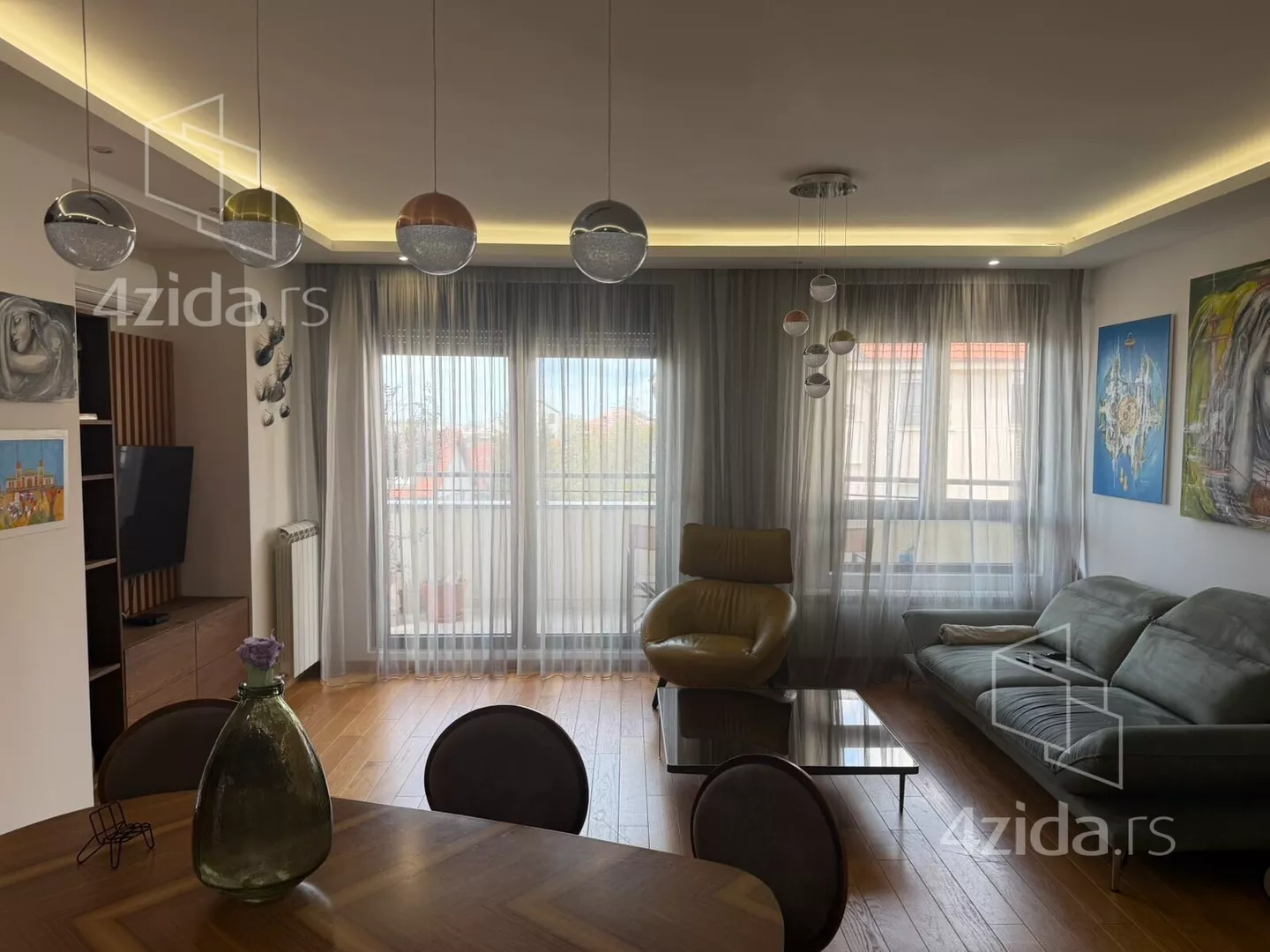 Trosoban stan | 4zida