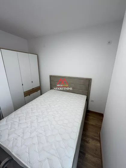 Božidara Adžije | 4zida.rs