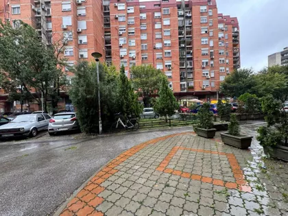 Pariske komune | 4zida.rs