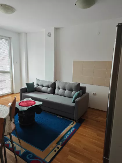 Blaška Rajića 11 b | 4zida.rs