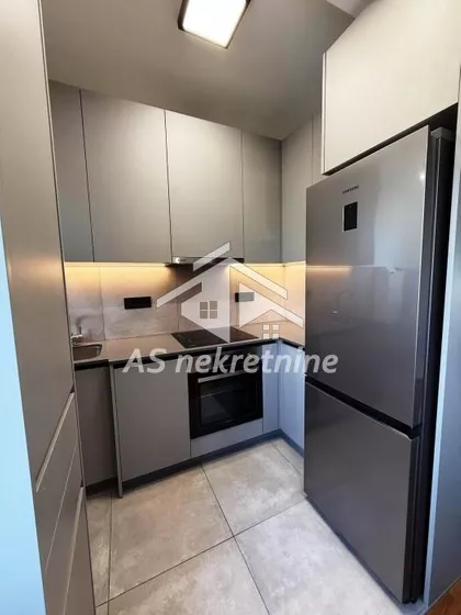 Lekino Brdo | 4zida.rs